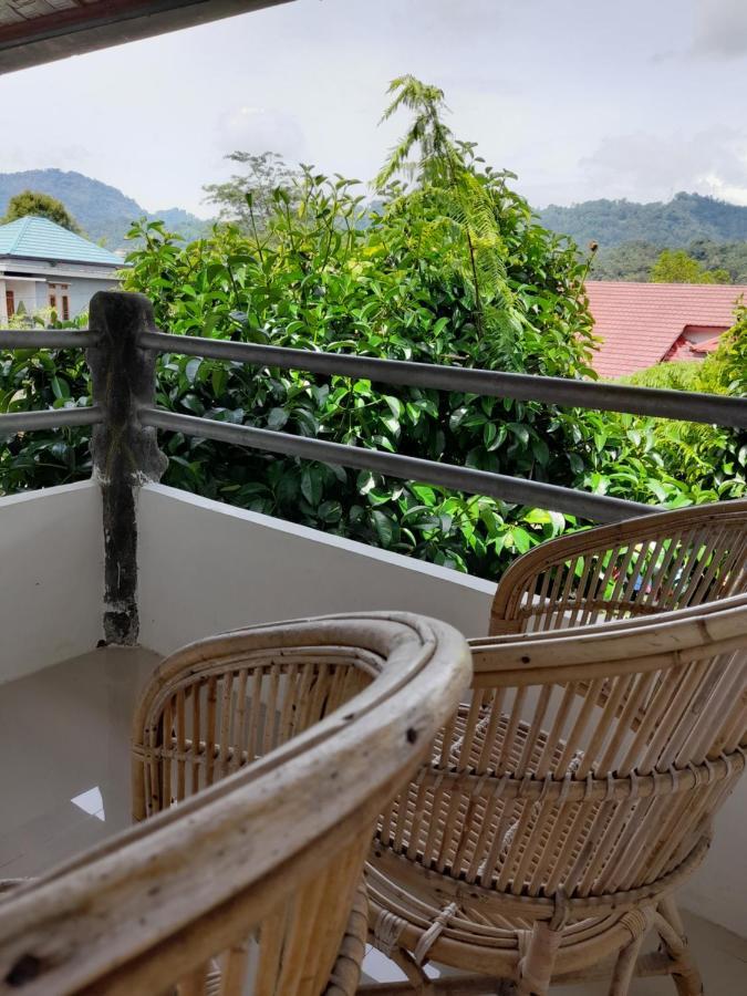 Hotel Pison Rantepao Exterior photo